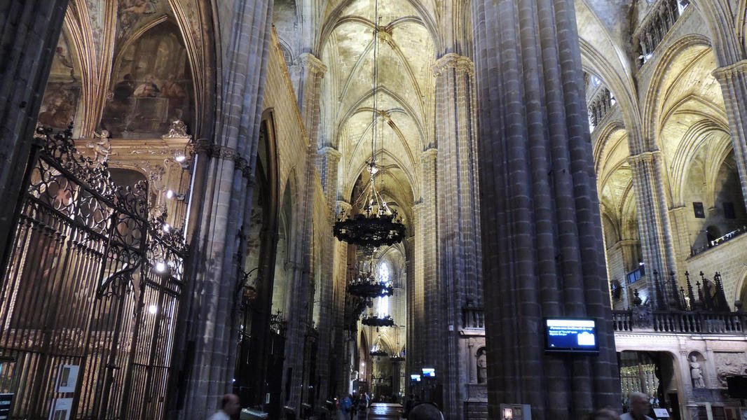 cathedraldebarcelona34.jpg